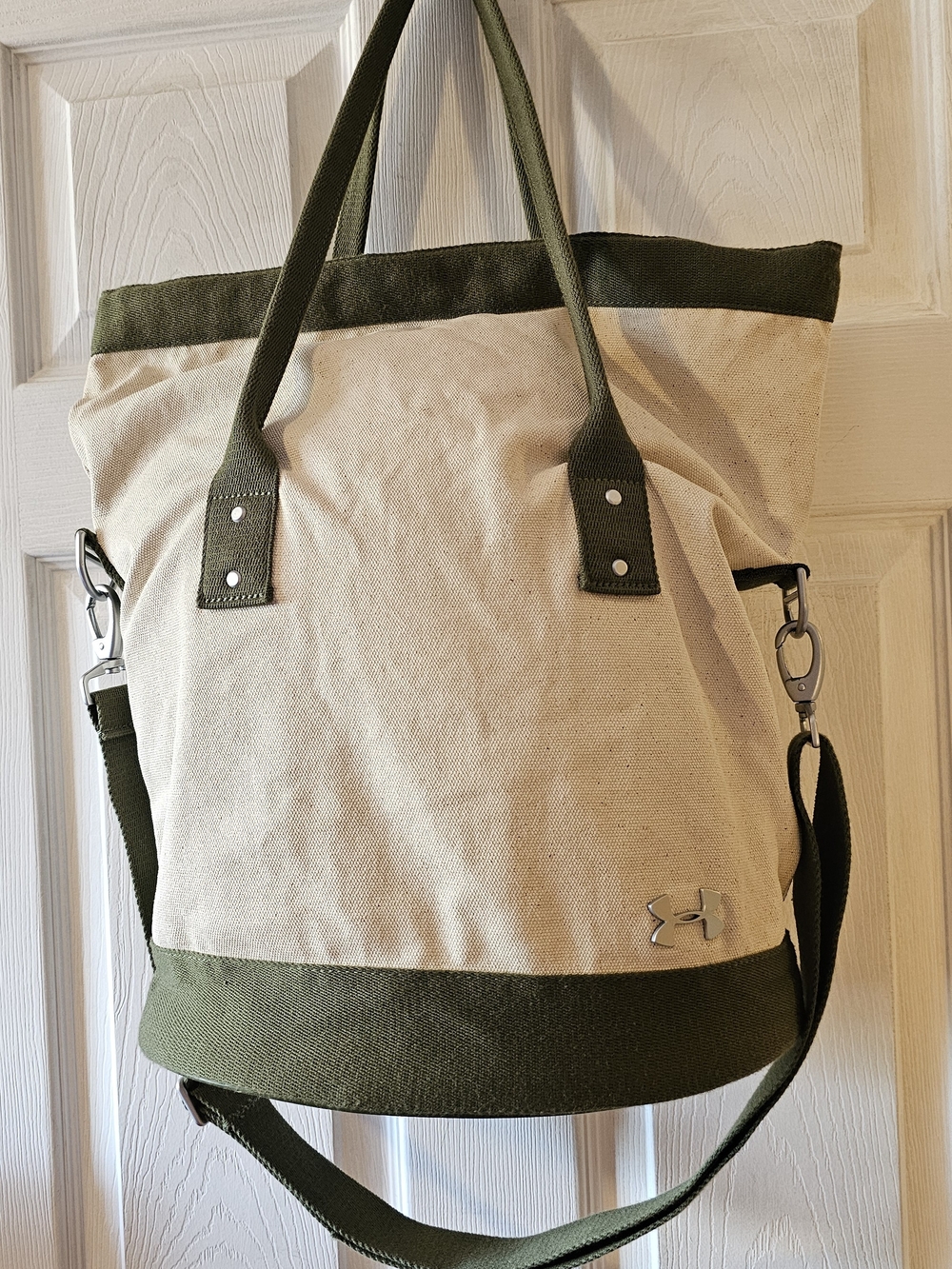 Under Armour Canvas Tote Bag Olive Green Cream Crossbody Shoulder Gym Travel